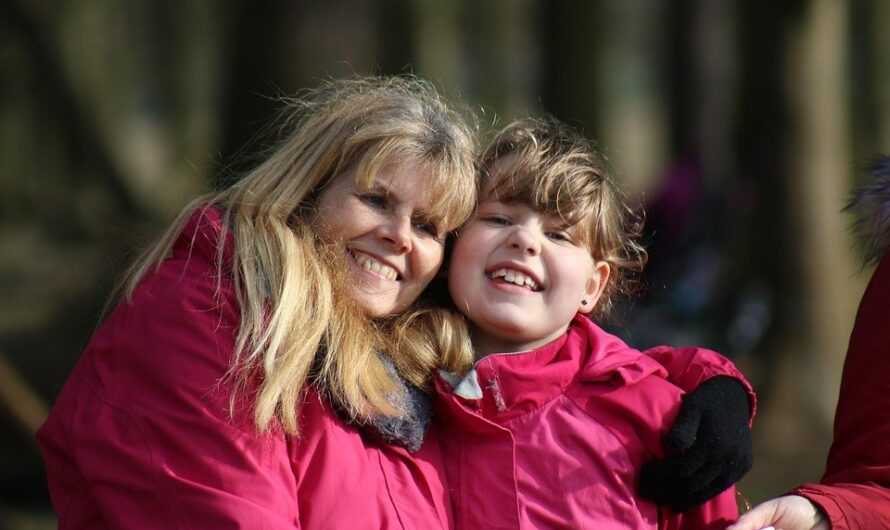 Ile dają dziadkowie na urodzenie dziecka? – przegląd zwyczajów i kwot