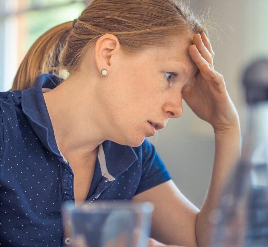 Czy cierpisz na stres chroniczny? Jak go rozpoznać i jak sobie z nim radzić?