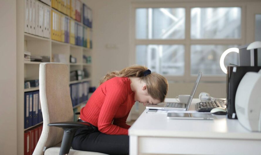 Wypalenie zawodowe pacjenta podczas psychoterapii: Jak rozpoznać i skutecznie zapobiegać