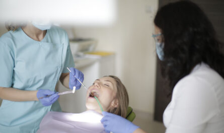 Dlaczego regularne wizyty u dentysty są tak ważne?